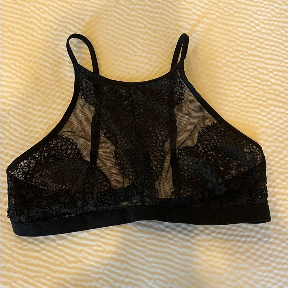 Victoria’s Secret Black Lace Bralette- Medium